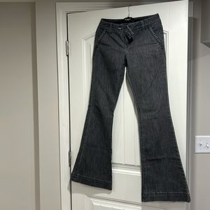 Guess jeans, size 27, grey, SO cute!